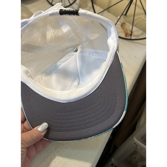 Huk Hat Cap Strap Back Blue White Fishing Visor Fisherman Fishing Mens - Picture 4 of 6